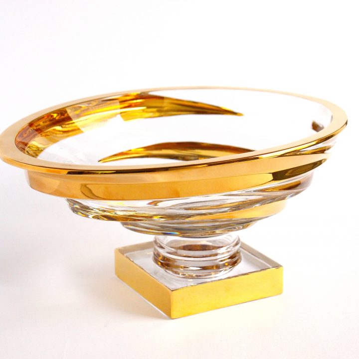 crystal and gold bowl  - dynamic