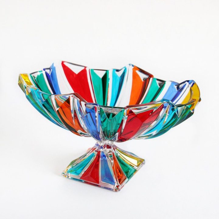 Colour bowl on foot